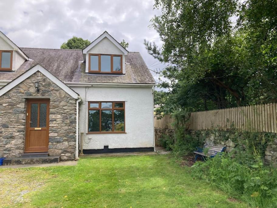 Self-Contained Ensuite Double Or Twin Bedroom In Pentir Bangor  Exteriér fotografie